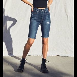 Levi’s Denim Biker Short | Size 25